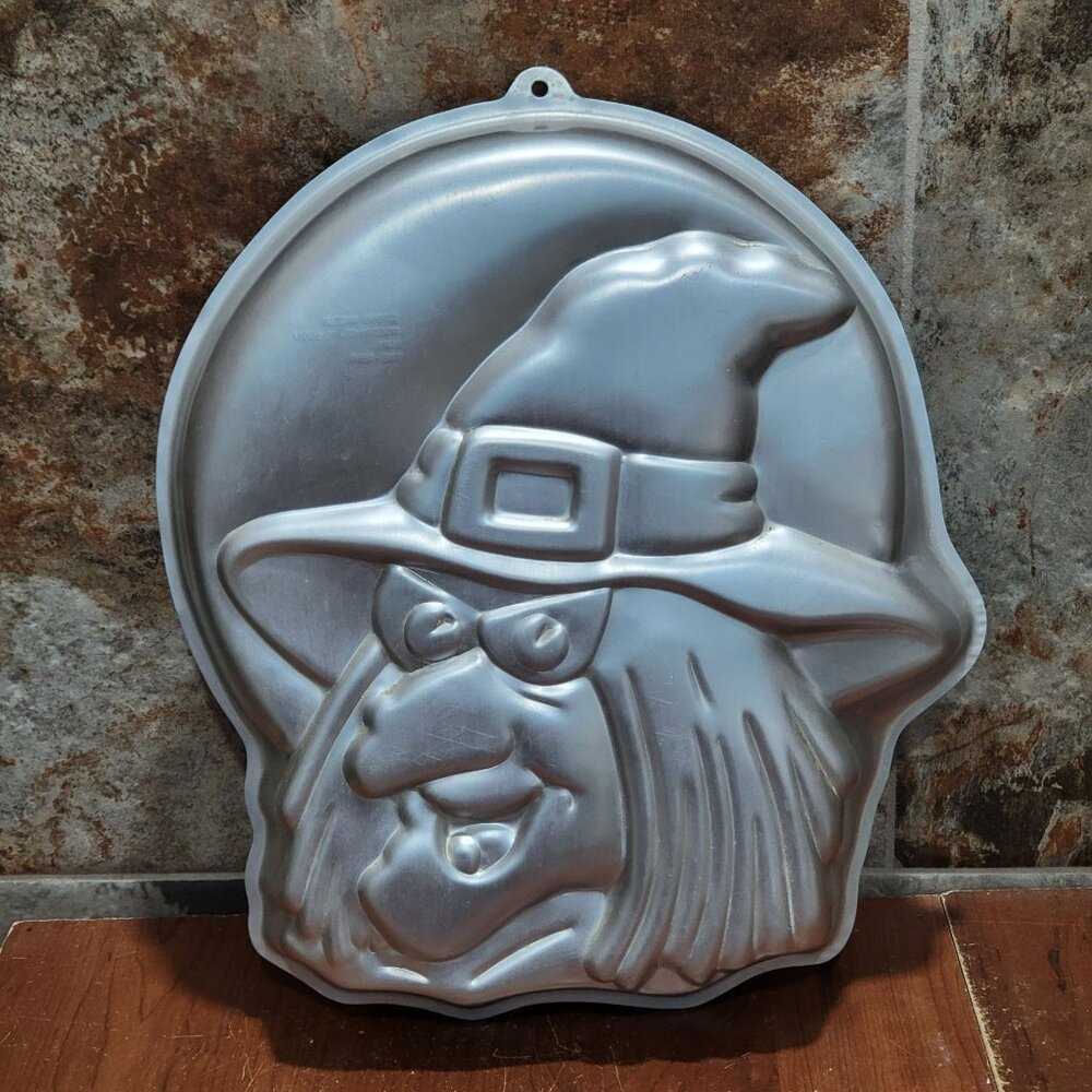 Vintage Wilton Aluminum Cake Pan Wicked Witch 1990